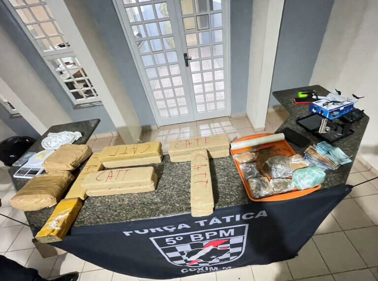 Imagem de compartilhamento para o artigo Jovem é presa por tráfico de cocaína, arma e munição durante flagrante em Coxim da MS Todo dia